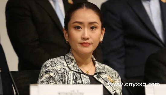 泰国总理佩通坦被暂停职务